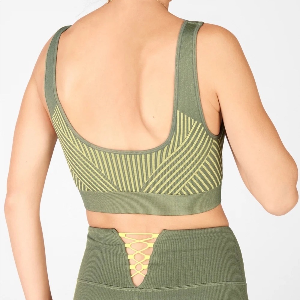 Fabletics WORKOUT SET | Highwaisted Seamless Rib Legging & Seamless Sports Bra
